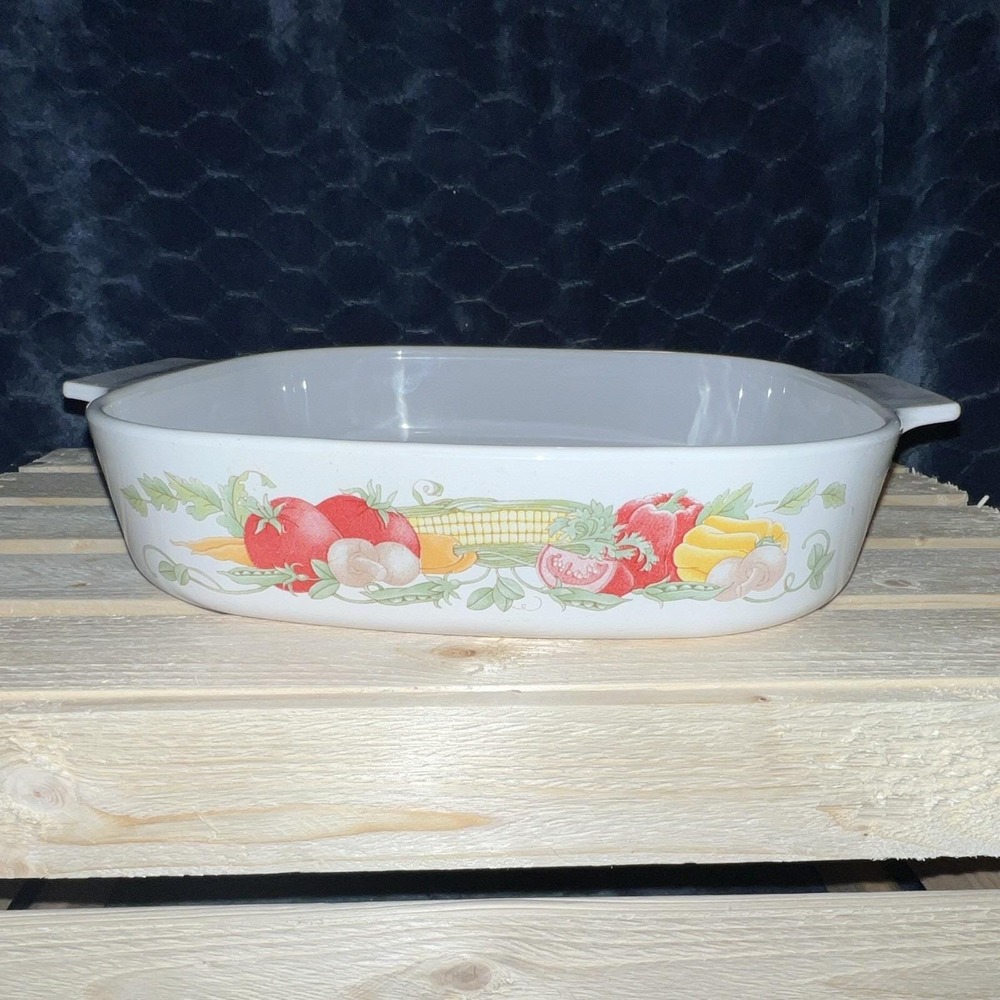 Vintage CorningWare A-10-B Garden Harvest 2.5L Casserole Dish USA No Lid